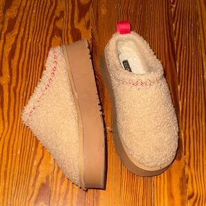 CCOCCI Tan and Red Women's Shoes